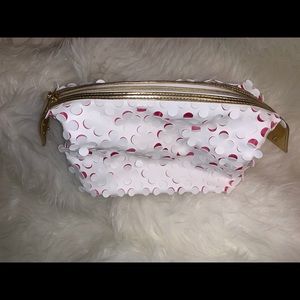 Elizabeth Arden makeup cosmetic bag